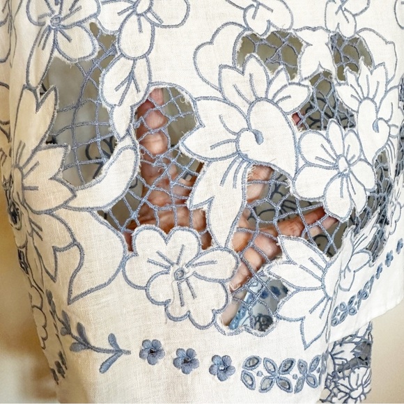Anthropologie HD Paris Bellflower Linen Women’s Embroidered Floral Blue Tank 6 - Picture 5 of 8